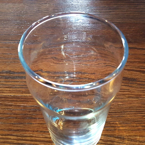 20-barconic-imperial-pint-glass-top-view_3.jpg BarProducts.com BAR SUPPLIES BarConic® 20 Oz English Pub Glass