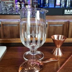 BarProducts.com BarConic® Feather Etched Mixing Glass -Stemmed 887ml (30oz.)