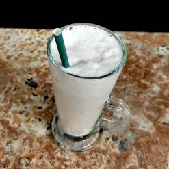 BarProducts.com BarConic® "Eco-Friendly" Paper Straws - 7 3/4" Solid Green - 100 Pack BAR SUPPLIES