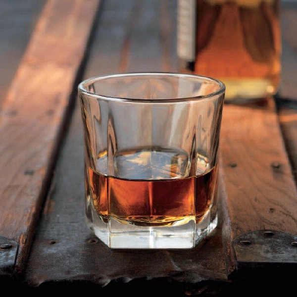 gw-l-15480-libbey-15480-inverness-7-oz-rocks-glasses.jpg BarProducts.com Libbey 15480 Inverness 7 Oz. Rocks Glass - 24/Case