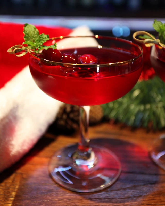 holiday-coupe-santa-bar-hat-shot-main.jpg BarProducts.com Gold Rimmed Holiday Coupe Set Of 4 Master Mixology