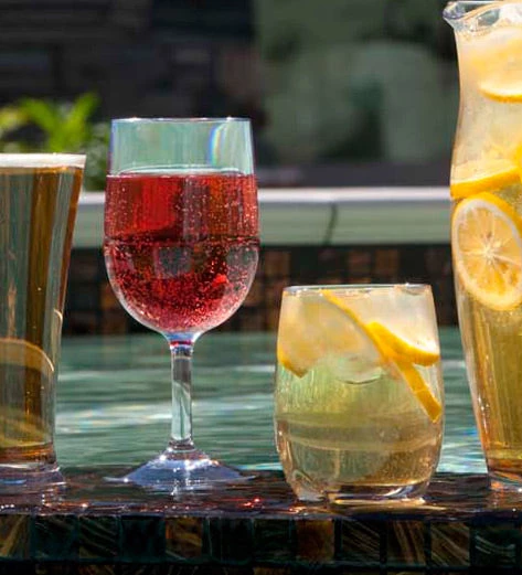 poolside-lifestyle-wine-glass.jpg BarProducts.com Strahl® Classic Wine - 8 Oz Clear - CASE (4)