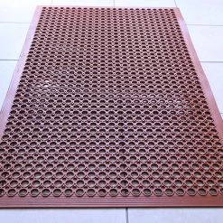 BarProducts.com Rubber Floor Mat – Red 3’ X 5’ – Grease Resistant