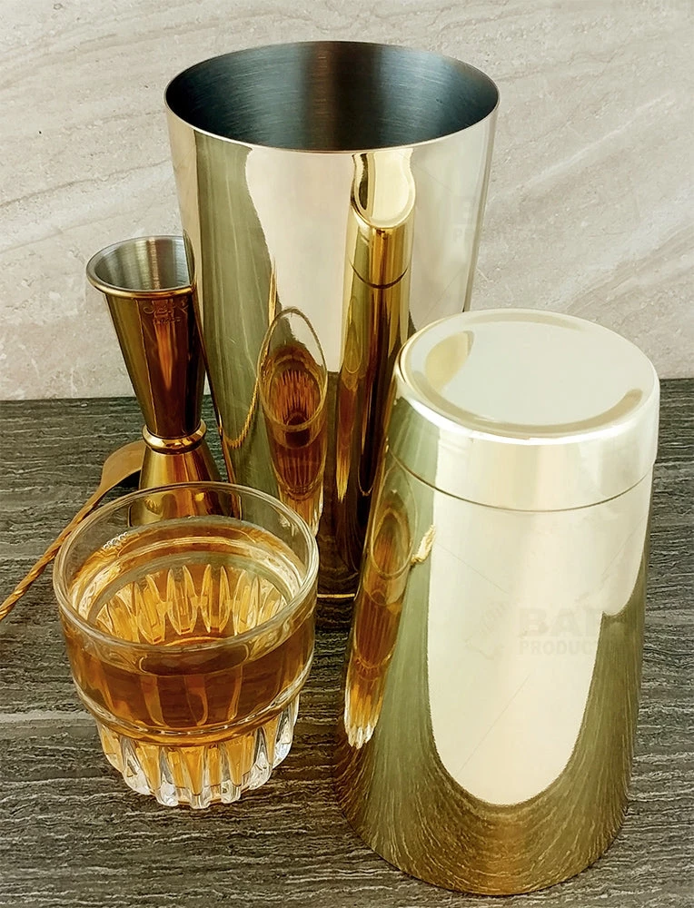 sh-28-18gld_1000_display_bpc_1.jpg BarProducts.com BarConic® Weighted Shaker - Gold Plated - 28 And 18 Ounce Set Bar Sets & Package Specials