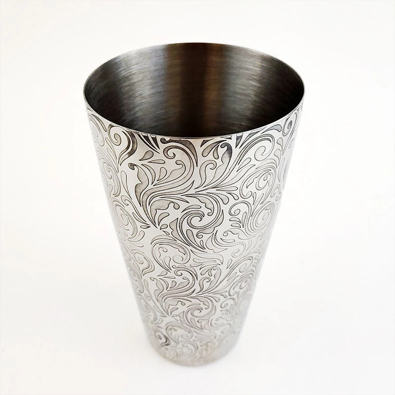 ss-swirl-shaker-tins-4.jpg BarProducts.com BAR TOOLS BarConic® Etched Shaker Set - Stainless Steel - 28oz And 18oz Shaker Tins