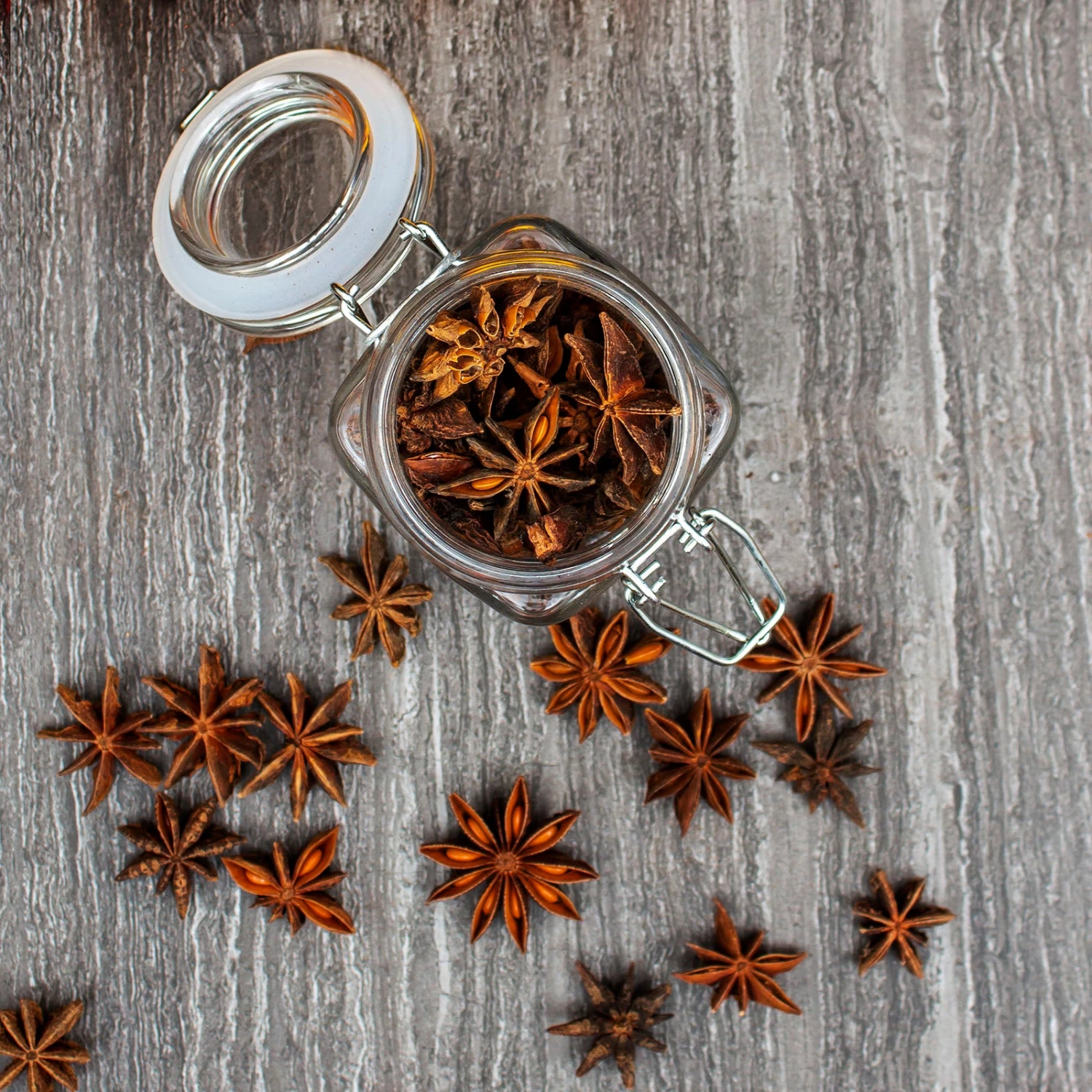 star-anise-scene2.jpg BarProducts.com SPECIAL COLLECTIONS Dried Star Anise - 8 Ounce
