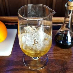 BarProducts.com BarConic® Mixing Glass - Stemmed 887ml (30oz.)