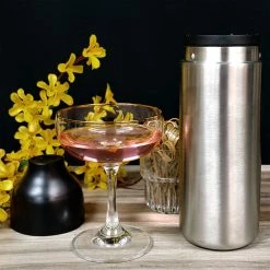 BarProducts.com SPECIAL COLLECTIONS Twist To Lock 3 Piece Cocktail Shaker - 18 Ounce