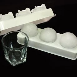BarProducts.com Whisky Glasses And Ice Ball Molds Set