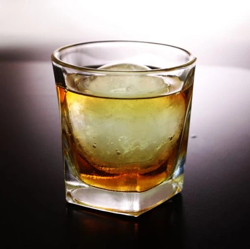 BarProducts.com Whisky Glasses And Ice Ball Molds Set