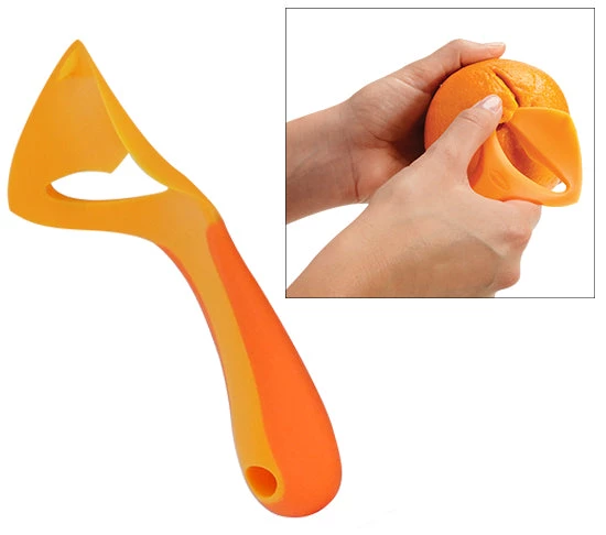 zeelpeel-orange-peeler-step2.jpg BarProducts.com Chef'n® Zeel Peel Orange Peeler BAR TOOLS